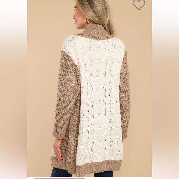 Fable Just For Me Tan Cardigan Sweater Colorblock Chunky Knit Cream Tan M/L NWT - Picture 4 of 12